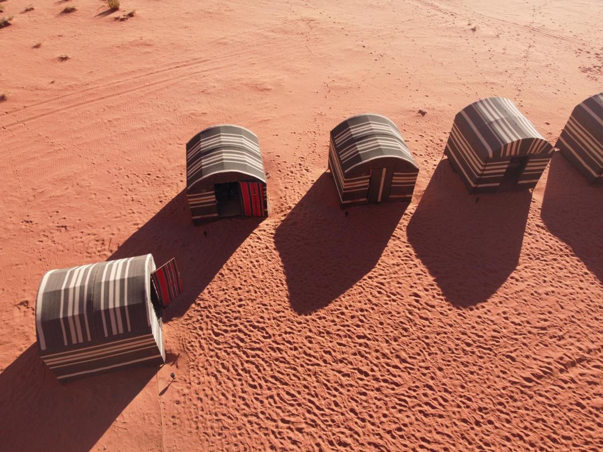 Wadi Rum Meteorite Camp Ngoại thất bức ảnh