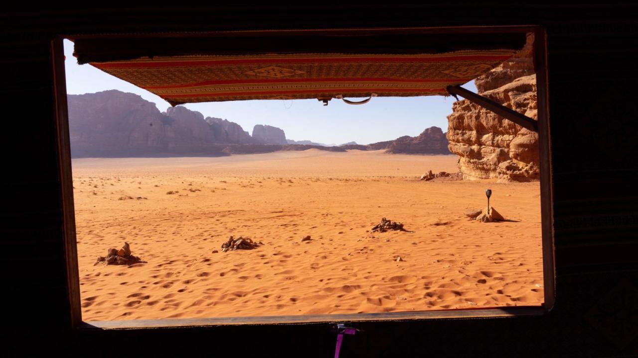 Wadi Rum Meteorite Camp Ngoại thất bức ảnh
