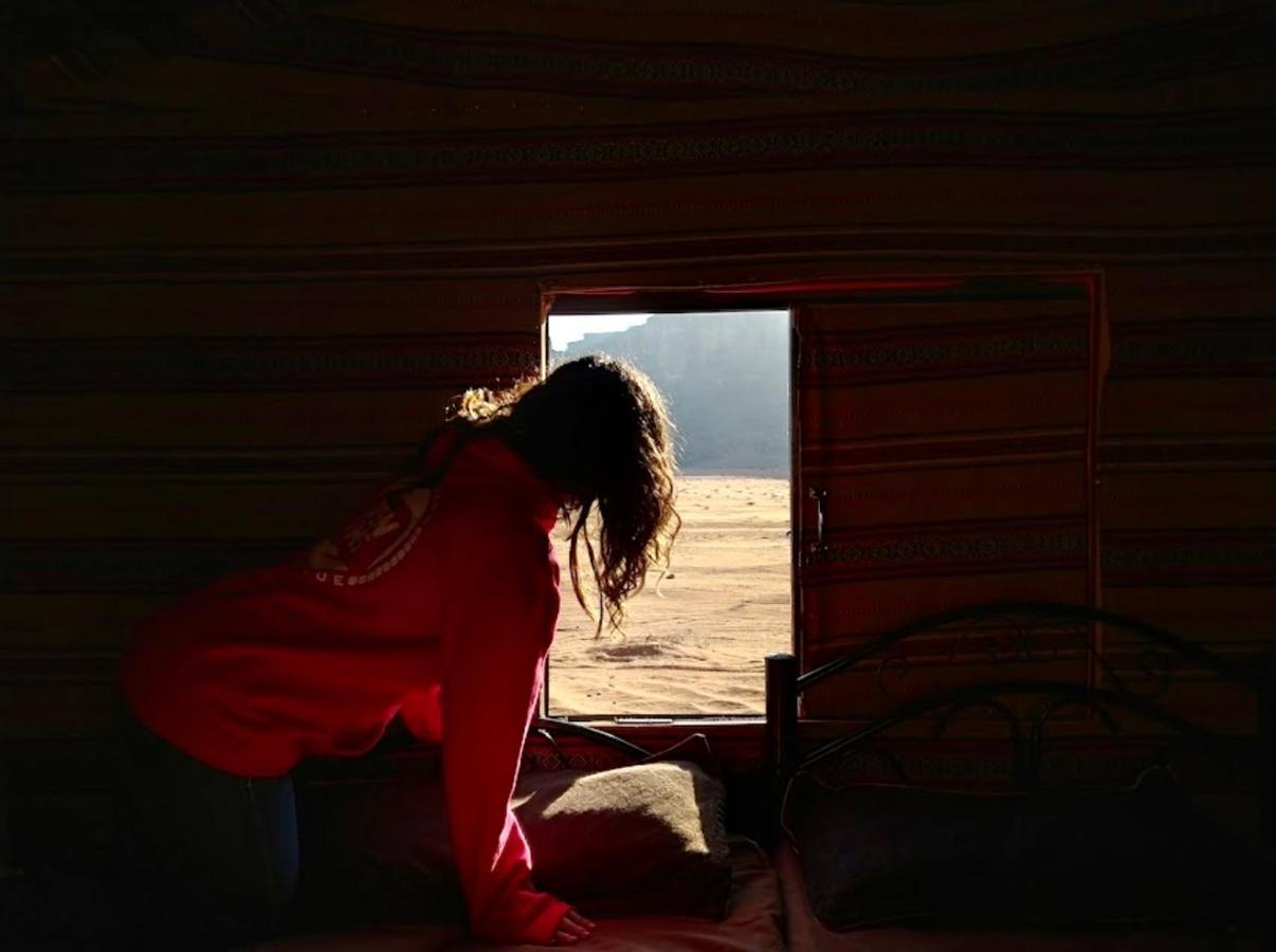 Wadi Rum Meteorite Camp Ngoại thất bức ảnh