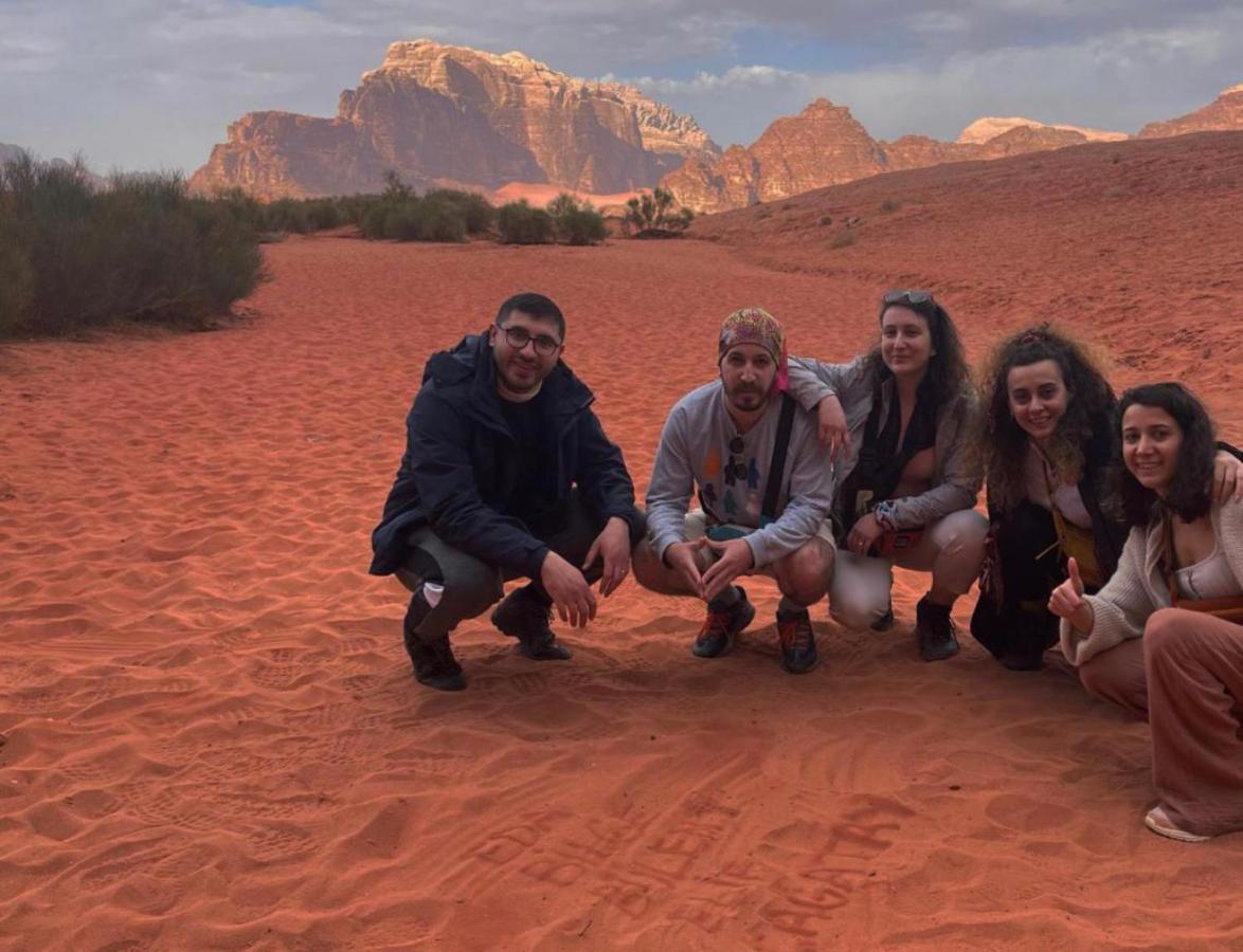 Wadi Rum Meteorite Camp Ngoại thất bức ảnh