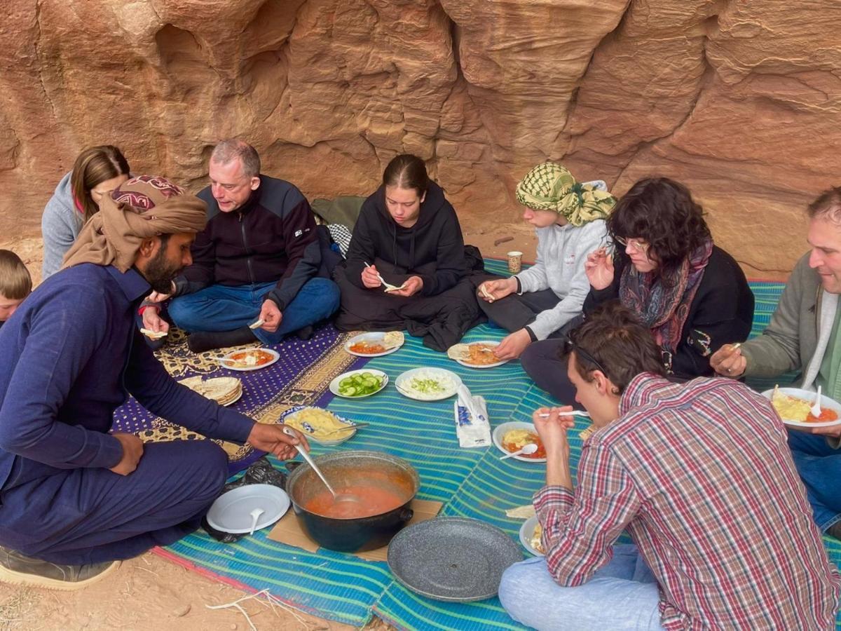 Wadi Rum Meteorite Camp Ngoại thất bức ảnh