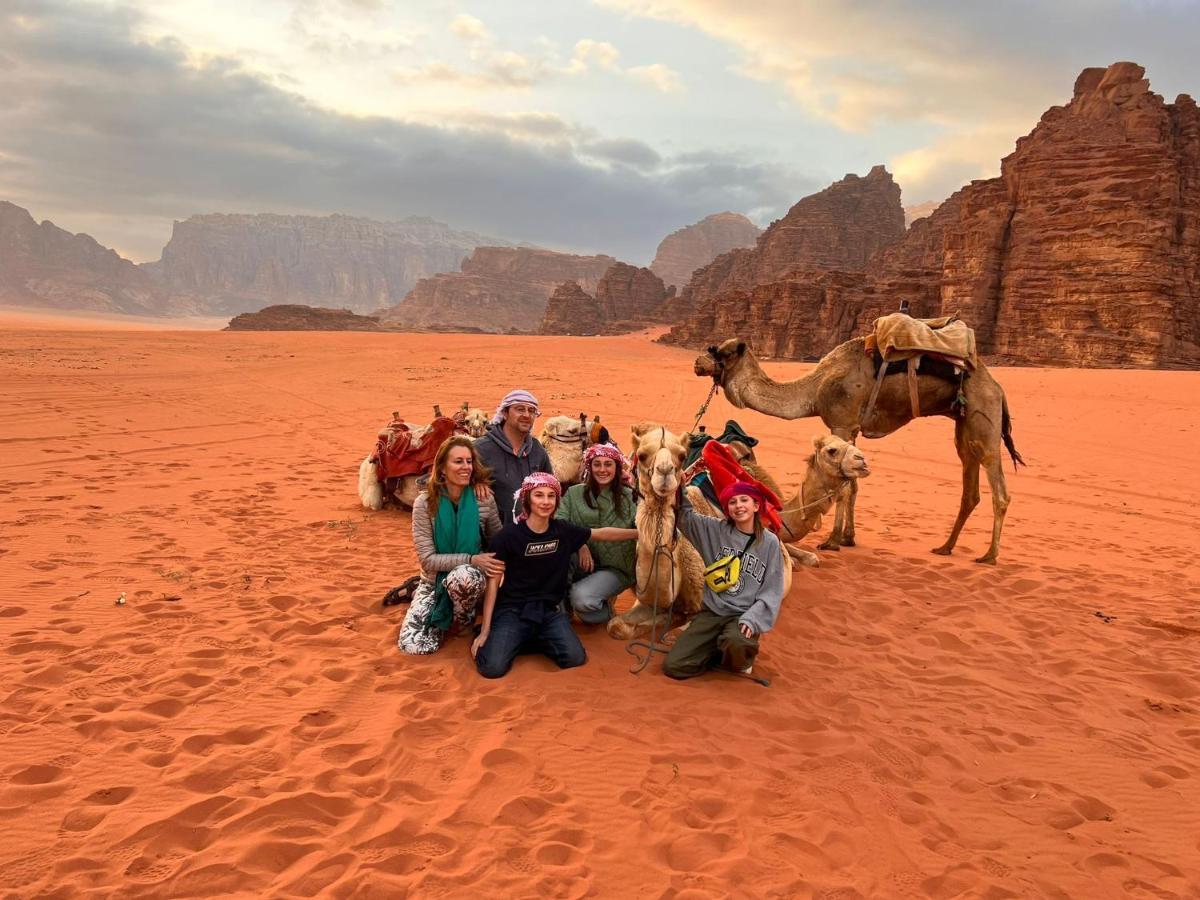 Wadi Rum Meteorite Camp Ngoại thất bức ảnh