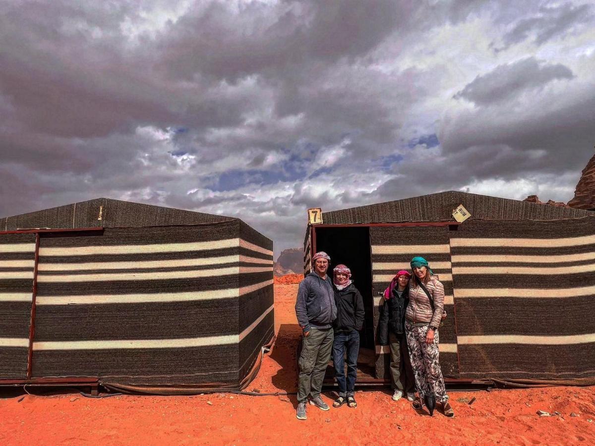 Wadi Rum Meteorite Camp Ngoại thất bức ảnh