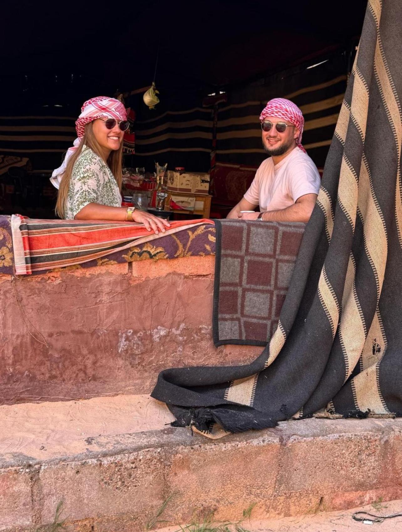 Wadi Rum Meteorite Camp Ngoại thất bức ảnh